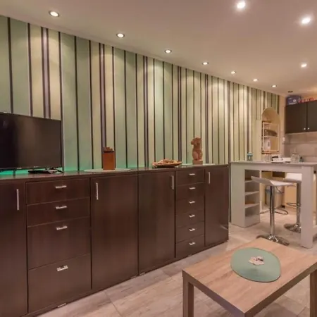 Апартаменты In With Sea View, Terrace, Air Conditioning, Wifi 4628-5