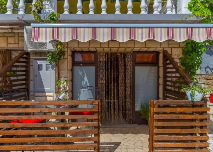 Apartment In With Sea View, Terrace, Air Conditioning, Wifi 4628-5 Crikvenica