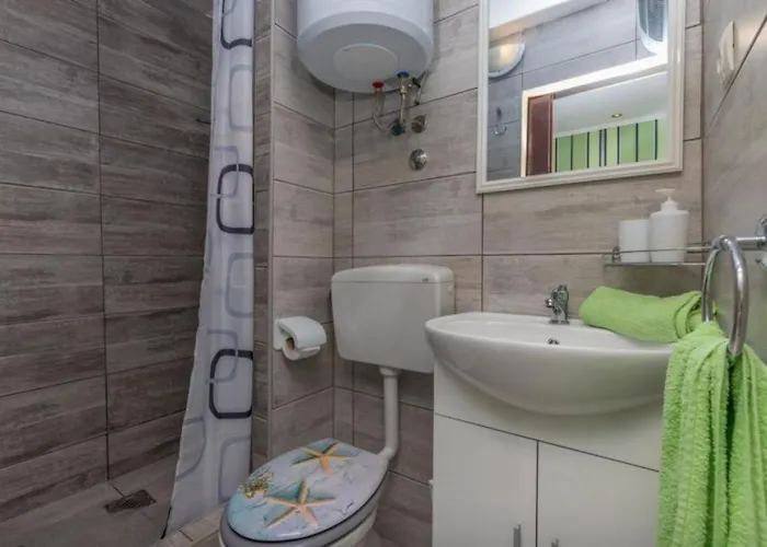 Apartment In With Sea View, Terrace, Air Conditioning, Wifi 4628-5 Crikvenica