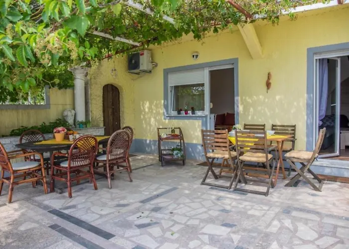 In With Sea View, Terrace, Air Conditioning, Wifi 4628-5 Apartment *